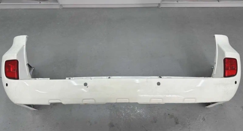 Задний бампер toyota Land Cruiser 200 2008-2015